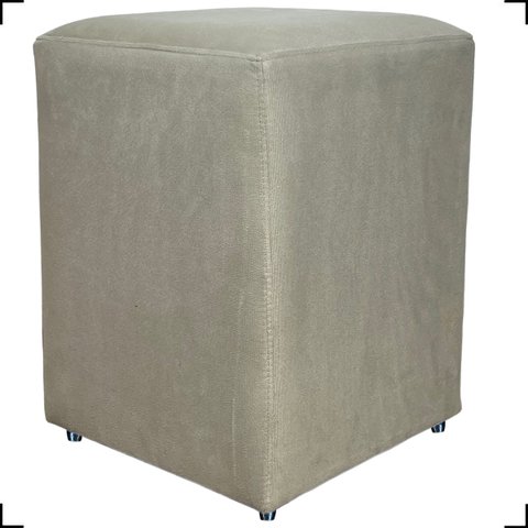 Puff Decorativo Dado Para Sala Recepção Manicure Escritório e Consultório Suede
