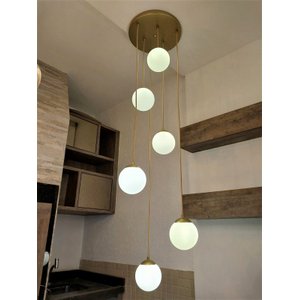 Pendente Moderno Dourado Pé Direito Alto Sala Vão de Escada Arevo Iluminação Jabuticaba VIDRO LEITOS
