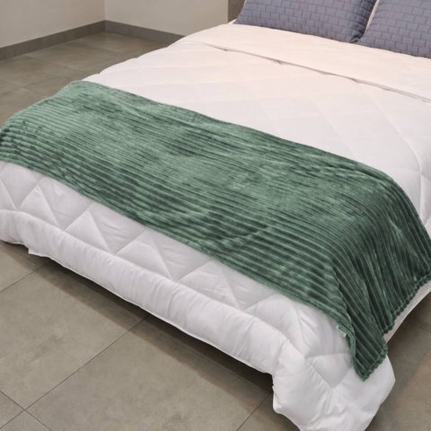 Peseira de Cama em Microfibra Toque Macio Luxo Aveludada:Verde Malta/King