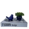 Decoração livro fake fashion + vaso azul + escultura pássaro - 1