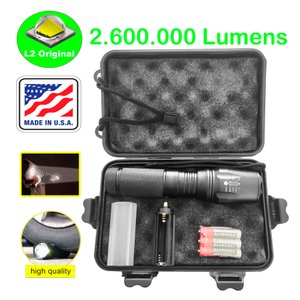 Lanterna  LED Original L2 C/ 2.600.000Lumens Na Caixa Recarregável Com Zoom