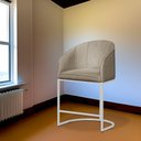 Ver imagem 2 de Cópia - Poltrona Banqueta Mia Estofada Base Metal Branco Tecido Veludo - Estopar Poltrona Mia Base B