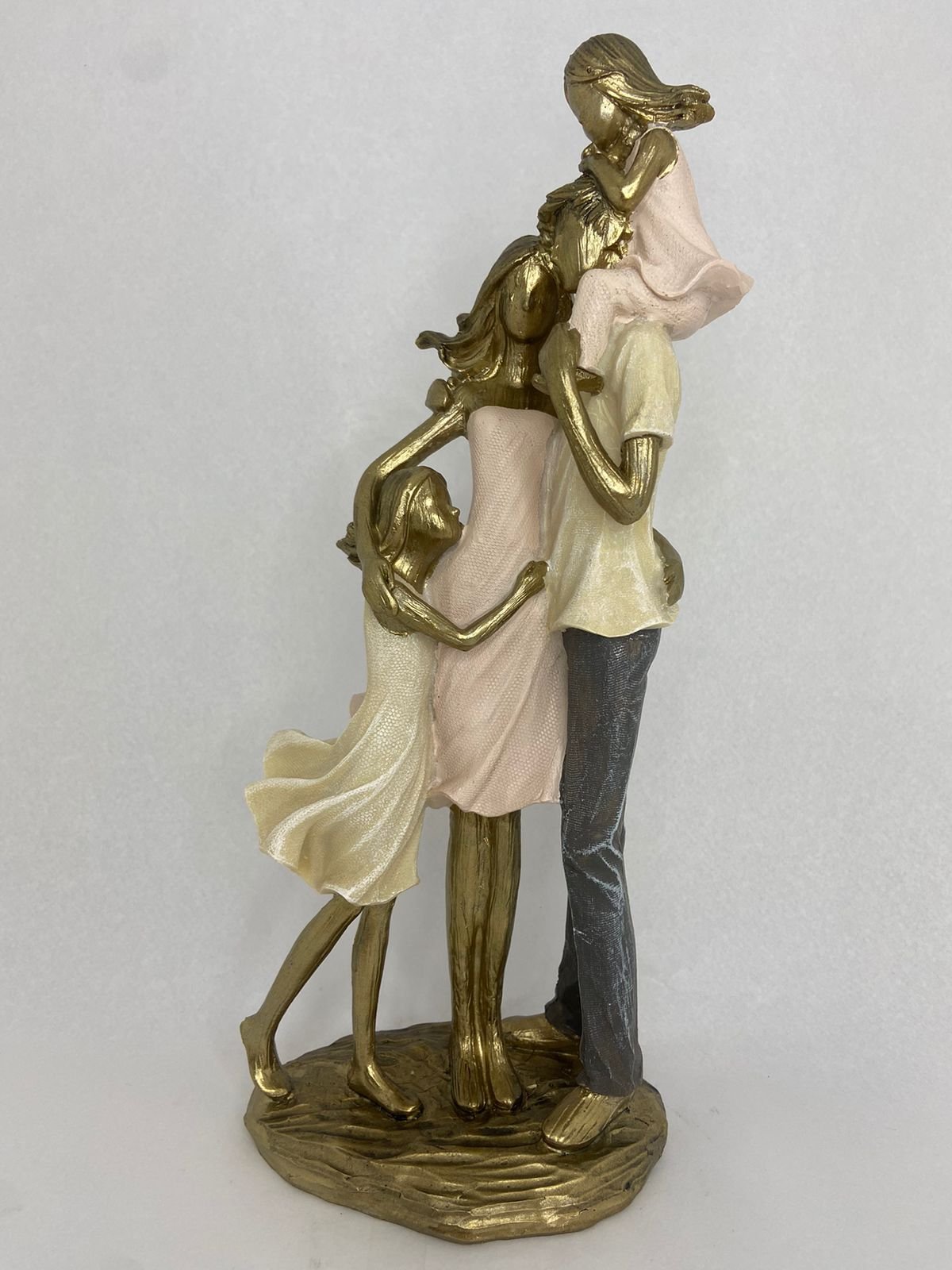 Escultura Decorativa em Resina Pai e Mãe com Filhas 28cm|luart´s Decor Espressione