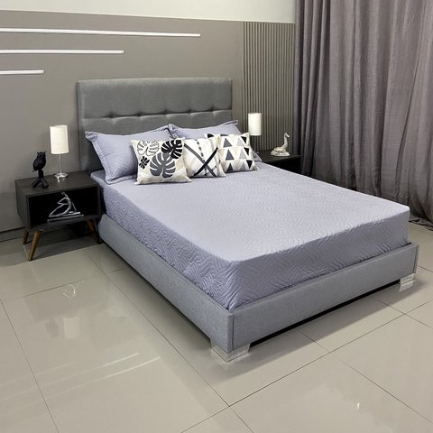 Cama com Cabeceira Almofadada Berlim Linho Cinza Rbl King 1,95 X 2,05