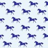 Papel de Parede Adesivo Cavalos Cavalinho Azul Escuro com Fundo Azul Claro para Quarto Sala Banheiro - 1