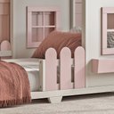 Ver mais imagens de Cama Infantil Montessoriana Solteiro Mariana Branco/Limonada Rosa