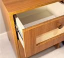 Ver imagem 3 de Mesa de Cabeceira Madeira 100% MDF, 2 Gavetas, Detalhe em Palhinha, Puxador Madeira