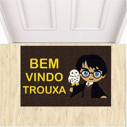 Tapete Capacho Bem Vindo Trouxa 60x40 Cm Fundo: Marrom