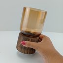 Ver mais imagens de Vaso Mondello Decorativo Cachepô Enfeite 18x10x10cm Vidro Âmbar Base Madeira