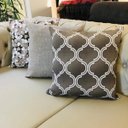 Ver imagem 3 de Kit 3 Capas de Almofadas Composê Arabesco, Textura Fendi e Geométrico 45x45cm