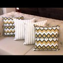 Ver imagem 2 de Kit 4 Capas de Almofadas Composê Listrado e Chevron Amarelo 45x45cm