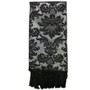 Ver imagem 2 de Manta para Sofá em Tecido Jacquard Medalhão Luxo Preto com Prata 190x140cm