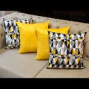 Ver imagem 2 de Kit 4 Capas de Almofadas Composê Geométrico Amarelo com Cinza e Cetim Amarelo 45x45cm
