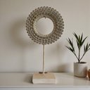 Ver imagem 2 de Escultura Decorativa em Poliresina Búzios (branco) -