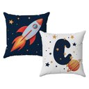 Ver imagem 3 de Kit 2 Capas Almofadas Astronauta Nome 45x45 Id Decor:Letra C