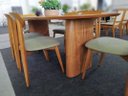 Ver imagem 3 de Sala de Jantar Tampo Oval 6 Cadeiras Hórus Requinte Salas