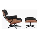 Ver imagem 3 de Poltrona Charles Eames com Puff - Couro Preto - Freijó