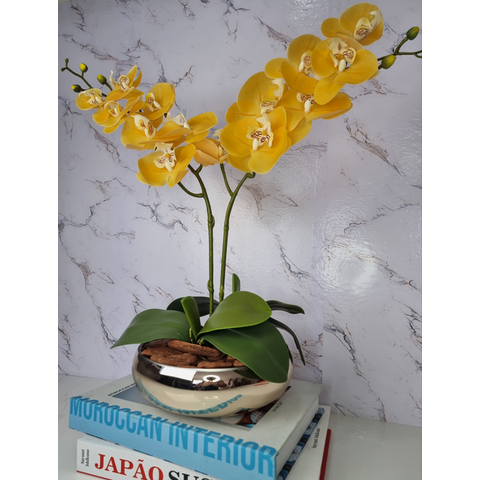 Arranjo Com 2 Orquídeas Amarela Vaso Dourado 22cm