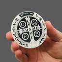 Ver imagem 4 de Adesivo Medalha de São Bento Branco e Preto Resinado Pequeno