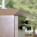 Ver mais imagens de Mesa de Escritório 160cm 2 Gavetas e Chave Me4193 Amêndoa/preto
