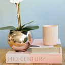 Ver imagem 3 de Arranjo Artificial de Orquídea de Silicone Branca no Vaso Rose Gold Pequeno