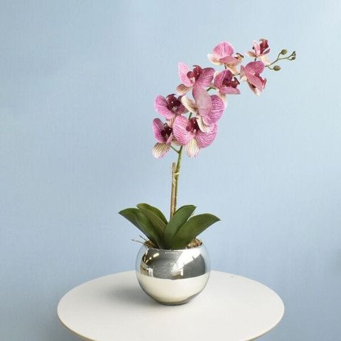 Arranjo de Orquídea Artificial Rosa 3D no Vaso Prateado Médio
