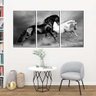 Quadro Decorativo Preto E Branco Dois Cavalos Saltando - 2