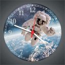 Ver imagem 3 de Relógio De Parede Astronauta Lua Decoração Salas Quartz