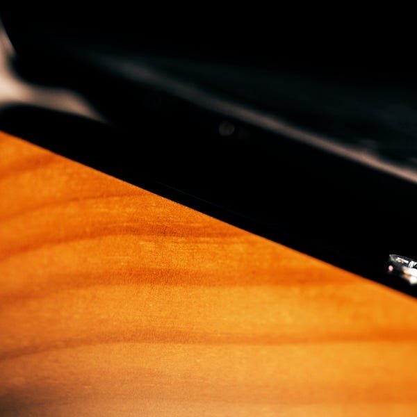 Suporte de Notebook e Celular Moderno em Madeira e Metal - 6