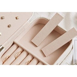 Porta Joia de Couro Portátil Para Anéis e Colares:Branco - 4