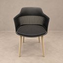 Ver imagem 4 de Cadeira de Jantar Design Marcela Bicolor Preta e Fendi com Estofado