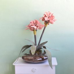 Arranjos de Flores Artificiais Amarílis Rosa no Vaso Transparente | Linha Permanente Formosinha - 4 Arranjos de Flores Artificiais Amarílis Rosa no Vaso Transparente | Linha Permanente Formosinha - 4