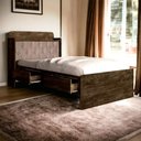 Ver imagem 1 de Cama Tamires Castanho com Capitonê Bege e Colchão