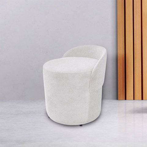 Puff Decorativo com Encosto Forma Orgânica Bouclé Yuri