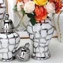 Ver imagem 3 de Vaso Decorativo Sala Branco Detalhes Prata Porcelana 41x18