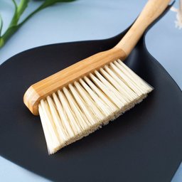 Escova de Bambu e Pá para Limpeza - Oikos - 4