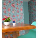 Ver imagem 3 de Papel de parede romântico rosa e fundo em verde Para Sala e Quarto