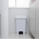 Ver imagem 4 de Lixeira com Pedal 100 Litros LP100 Branco/Preto Astra