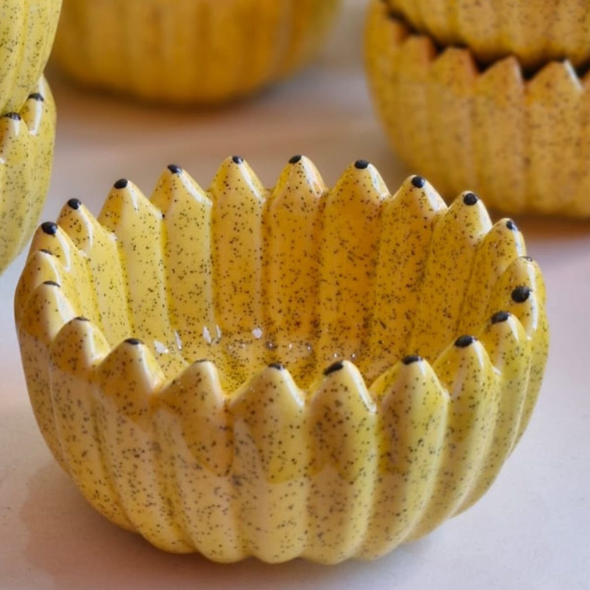 Bowl Tigela Mini Fruteira em Cerâmica Formato Banana Mesa Posta Casa Dami Decor Bowl Tigela Mini Fru - 3