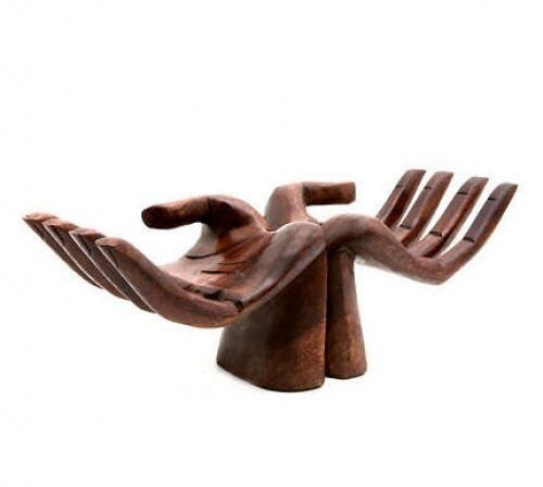 Mão Decorativa Entalhada na Madeira 20 Cm