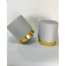 Kit 2 Puff Tecido Linho Cinza com Rodapé Dourado - 1