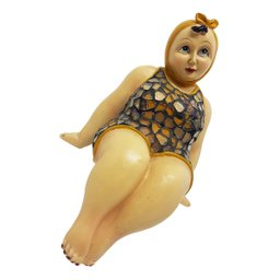 Escultura Banhista Resina Sentada Maiô Mosaico Premium - 4