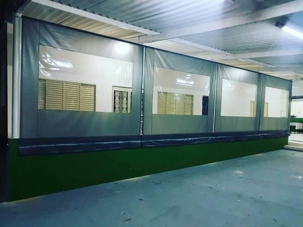 Toldo Cortina Pronto Completo na Medida de 3,00 X 2,50 com Visor - 5