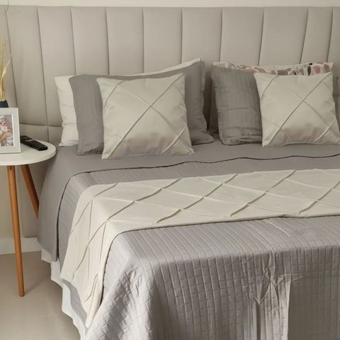 Peseira Drapeada Veludo Luxo 2,40x0,50m Dupla Face cama queen Bege