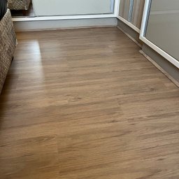 Piso Laminado Eucafloor Prime Click Carvalho Canela Cx 2,36m² - 2