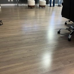 Piso Laminado Eucafloor Prime Click Carvalho Canela Cx 2,36m² - 1