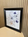 Ver imagem 1 de Duo de Quadros Floral Aquarela Azul 33x35cm Cozinha Lavabo Moldura Preta Vidro