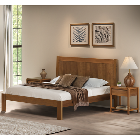 Cama de Casal em Madeira Maciça Modena Marrom/Amêndoa