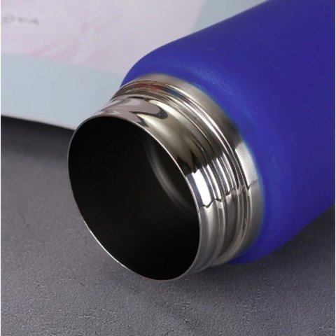 Garrafa Térmica Tr-006 600ml Aço Inox com Protetor de Silicone:Azul Marinho