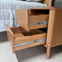 Ver imagem 5 de Mesa de Cabeceira 2 Gavetas em Madeira Maciça Nest Marrom